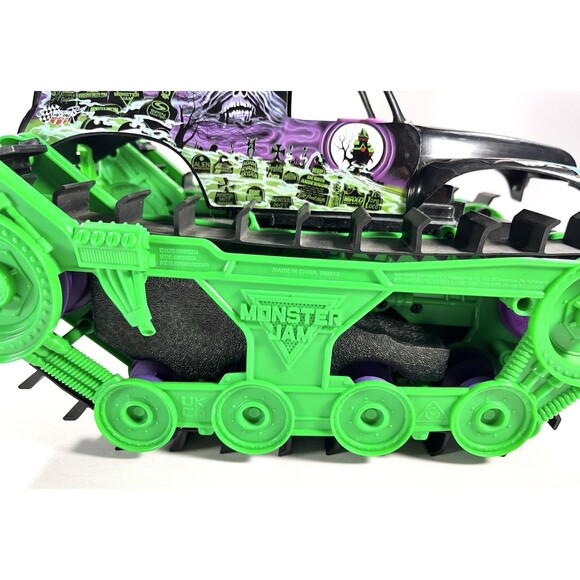 Monster Jam Grave Digger Trax Vehicle Only No Remote Powers On - Picture 3 of 9